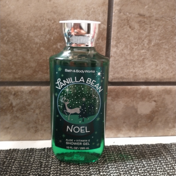Bath & Body Works Other - BBW vanilla bean Noel